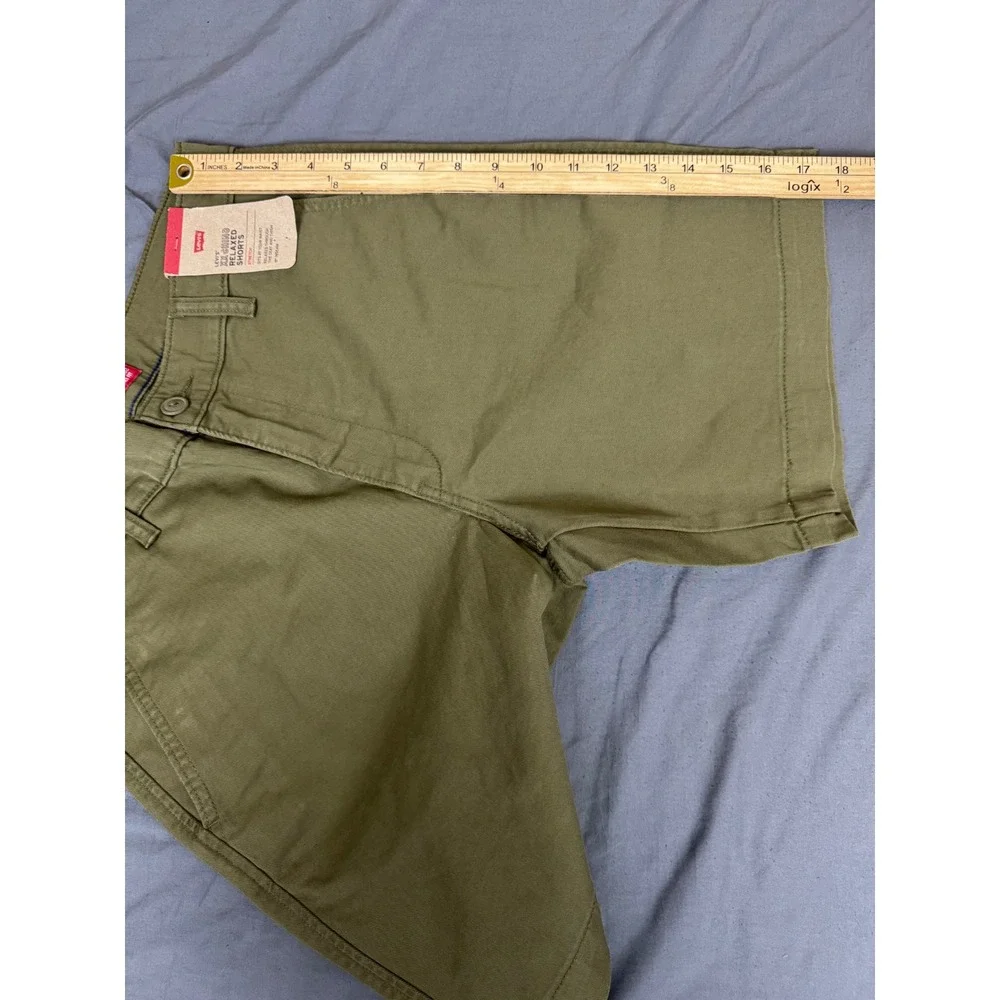 Levis XX Chino Relaxed Shorts Mens 30 Olive Green Stretch 8 Inch Inseam NWT